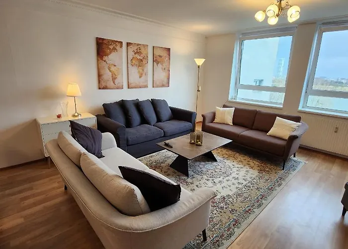 Lovely For 4 On The Danube River - Free Private Parking *