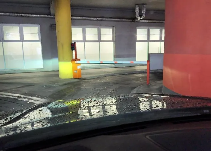 Lovely For 4 On The Danube River - Free Private Parking *